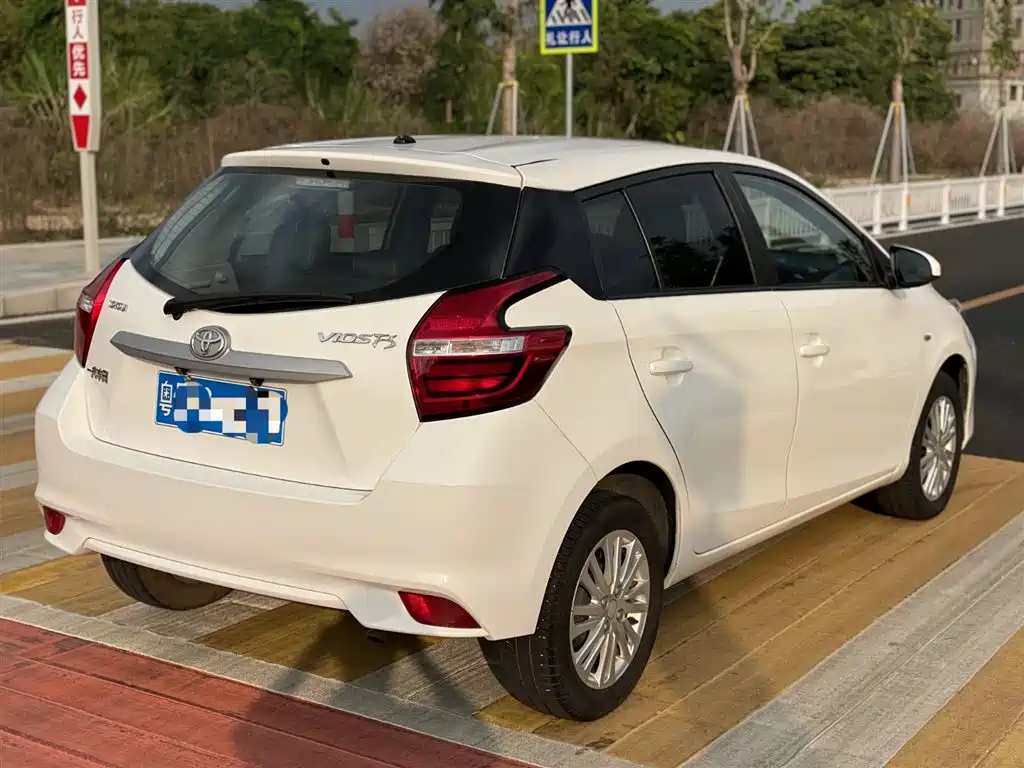 Toyota Vios FS 2017 1.5L CVT Fengchi Edition фото 3