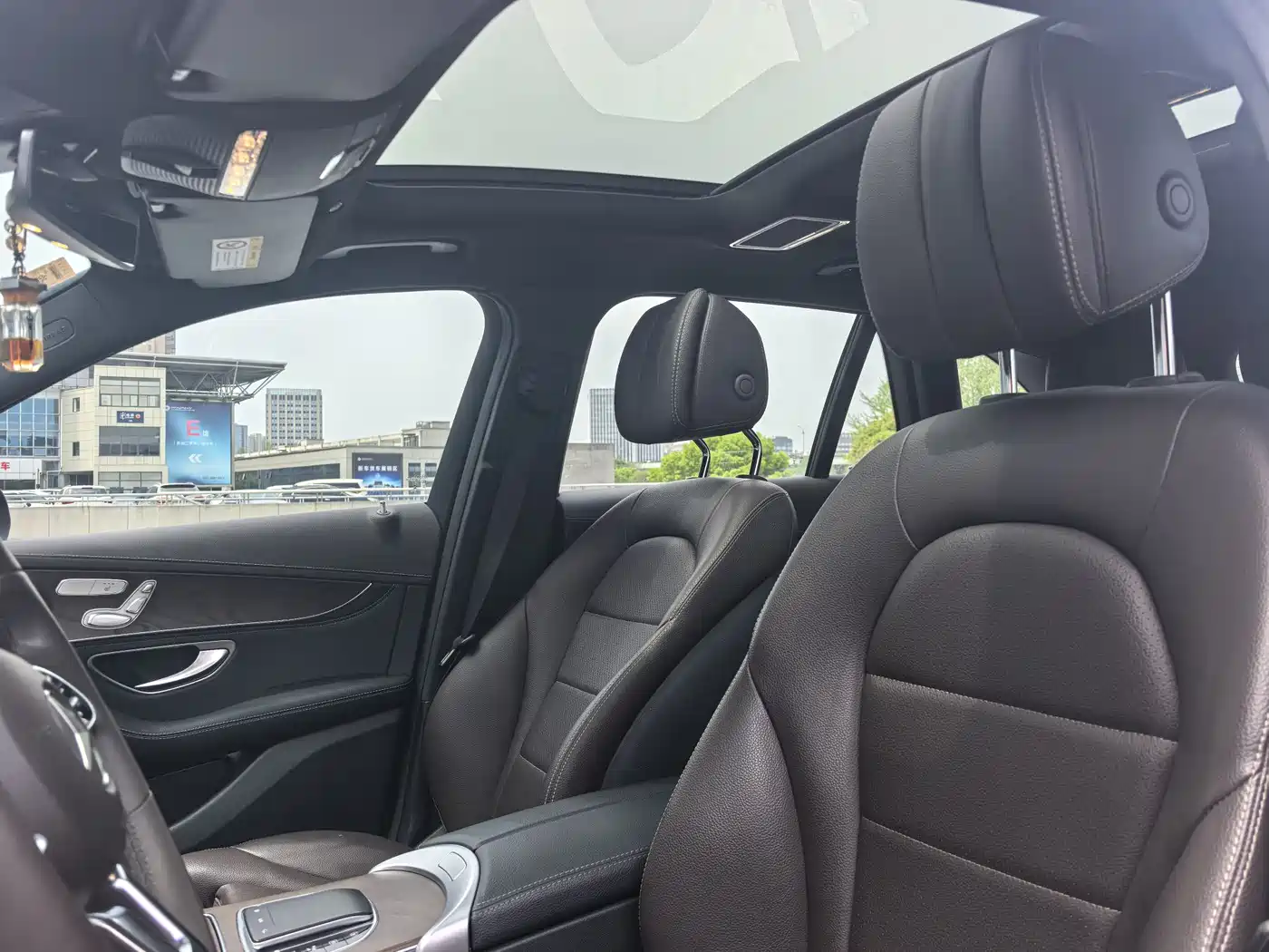 Mercedes-Benz GLC 2020 GLC 260 L 4MATIC Luxury фото 9