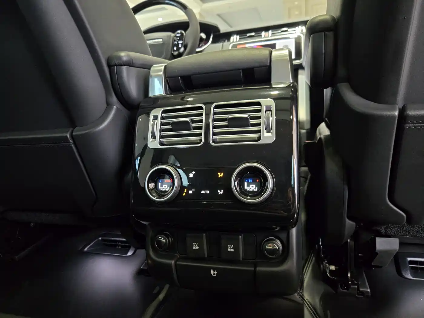 Land Rover Range Rover фото 27