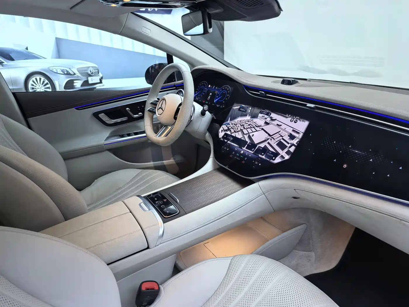 Mercedes-Benz EQE 2025 500 4MATIC Flagship фото 17