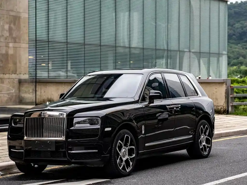  Rolls-Royce Cullinan 2018 4-Seater Version