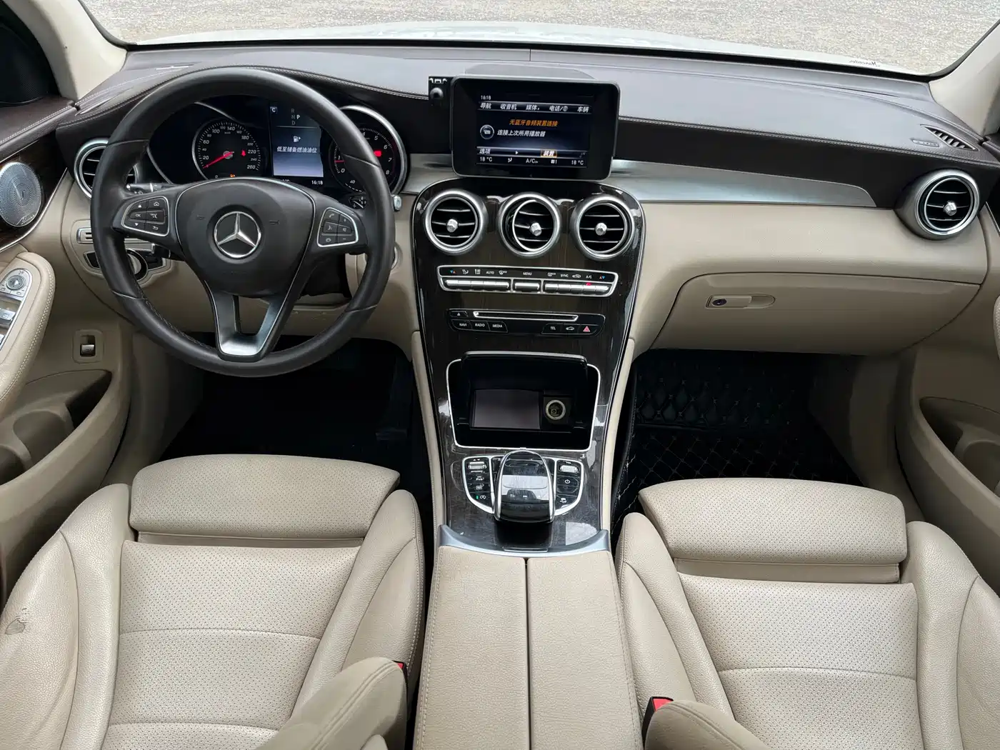 Mercedes-Benz GLC 2017 GLC 260 4MATIC Dynamic фото 10