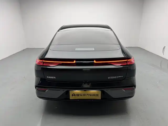 Geely Galaxy Galaxy Xingyao 8 2025 2025 Model 130km EM-i Flagship Edition