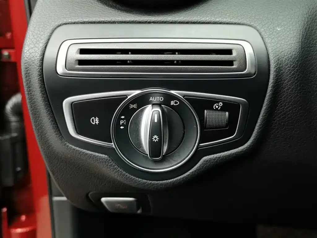 Mercedes-Benz C-Class 2020 Facelift C 260 L Sport фото 21