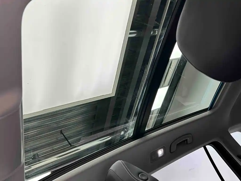 Volkswagen Tiguan L 2023 280TSI 2WD Trend Limited Edition фото 9