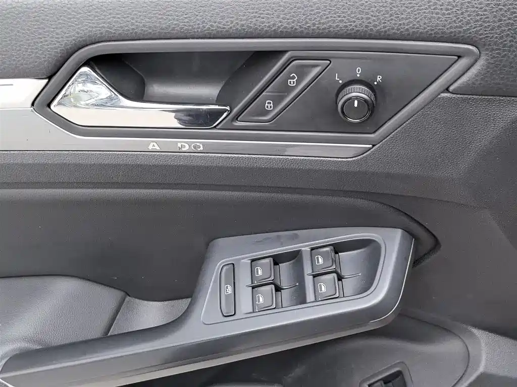 Volkswagen Lamando 2017 280TSI DSG Comfort Edition фото 9