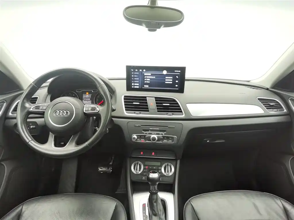 Audi Q3 2015 30 TFSI Comfort фото 5