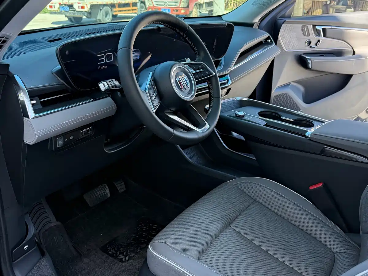 Buick E5 2023 2023 Premium Standard Range Edition