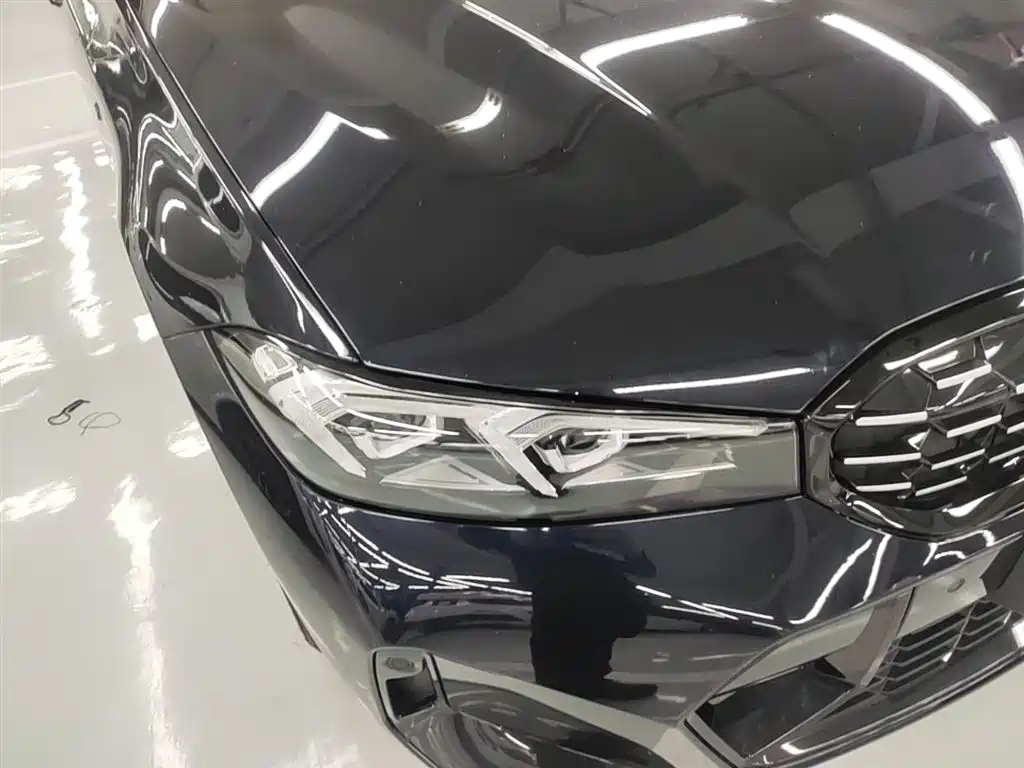 BMW 3 Series 2023 325Li M Sport Black Night Package фото 13