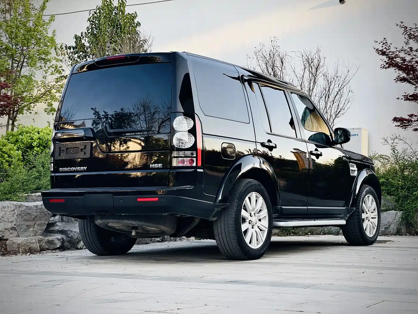 Land Rover Discovery 2015 3.0 SDV6 HSE Diesel фото 6