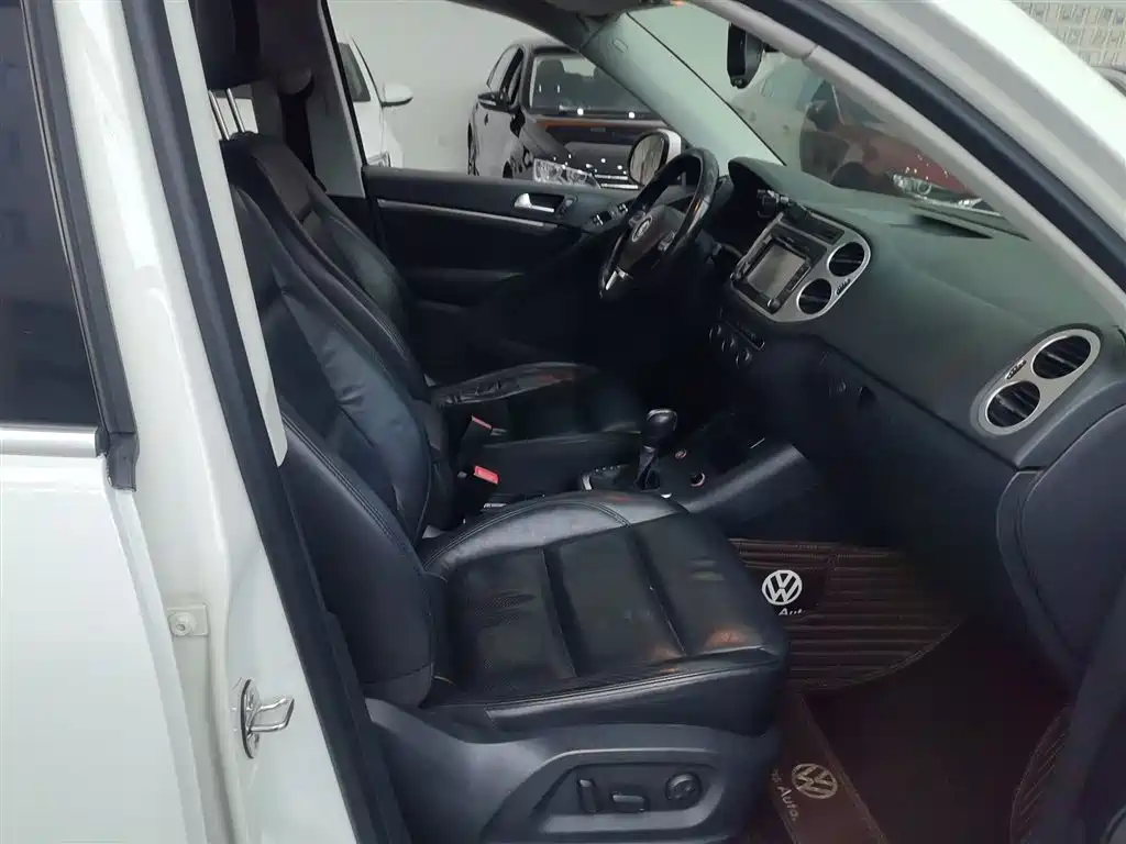 Volkswagen Tiguan 2015 1.8TSI Automatic 2WD Highline фото 25