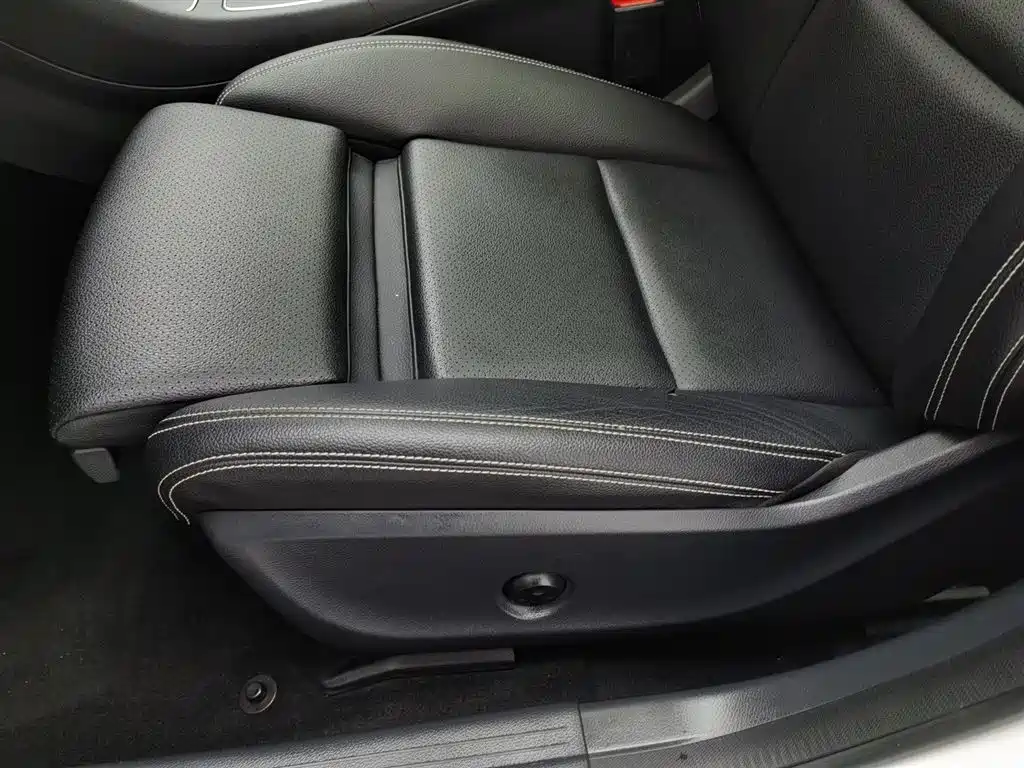 Mercedes-Benz GLA 2018 GLA 200 Fashion фото 20