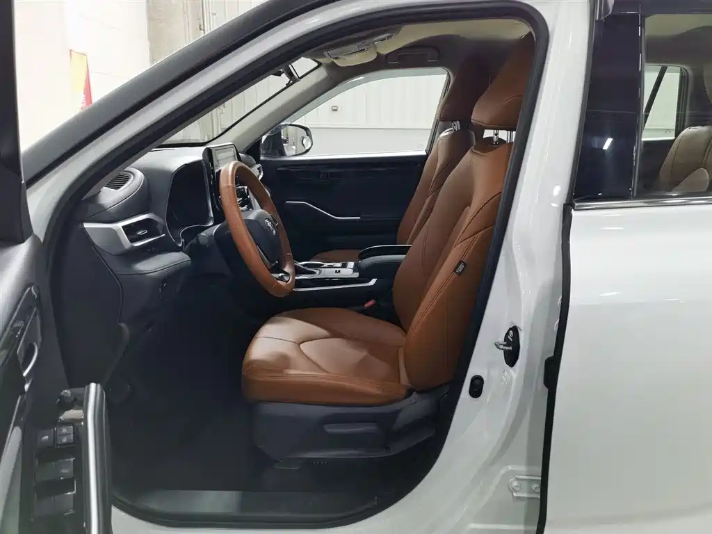 Toyota Highlander 2023 2.5L Smart Hybrid Dual Engine AWD Elite 7-Seater фото 10