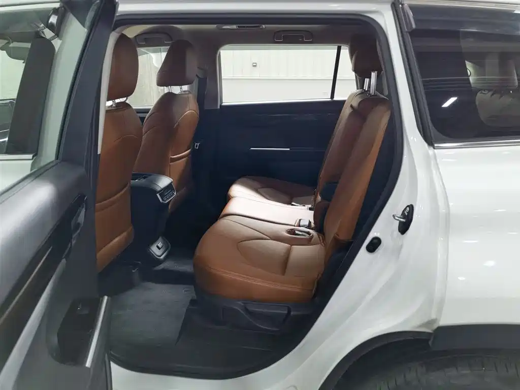 Toyota Highlander 2023 2.5L Smart Hybrid Dual Engine AWD Elite 7-Seater фото 15