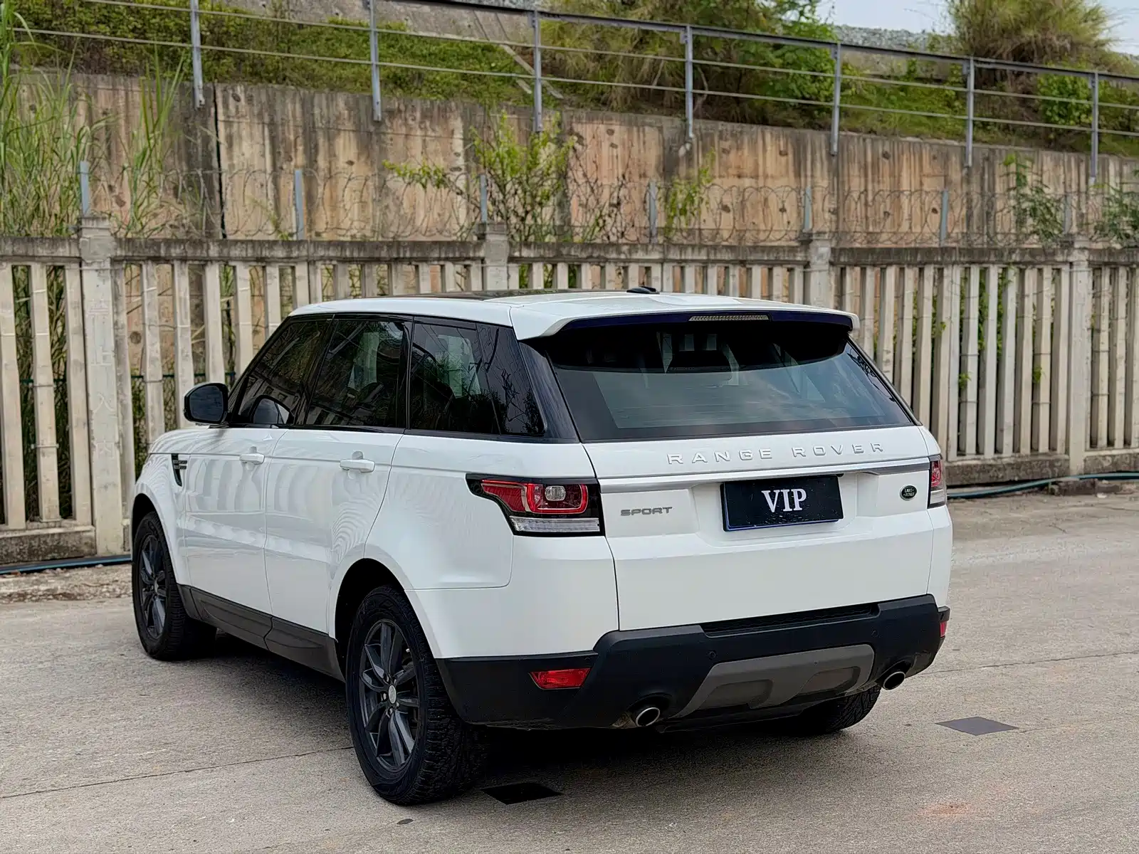 Photo 7 - Land Rover Range Rover Sport