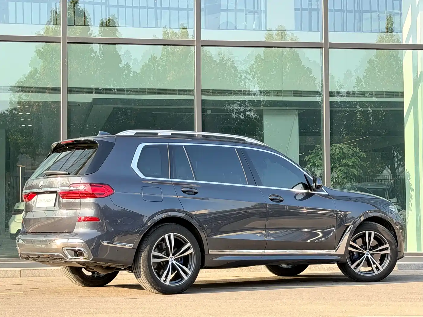 BMW X7 2020 xDrive40i Premium M Sport Package фото 29