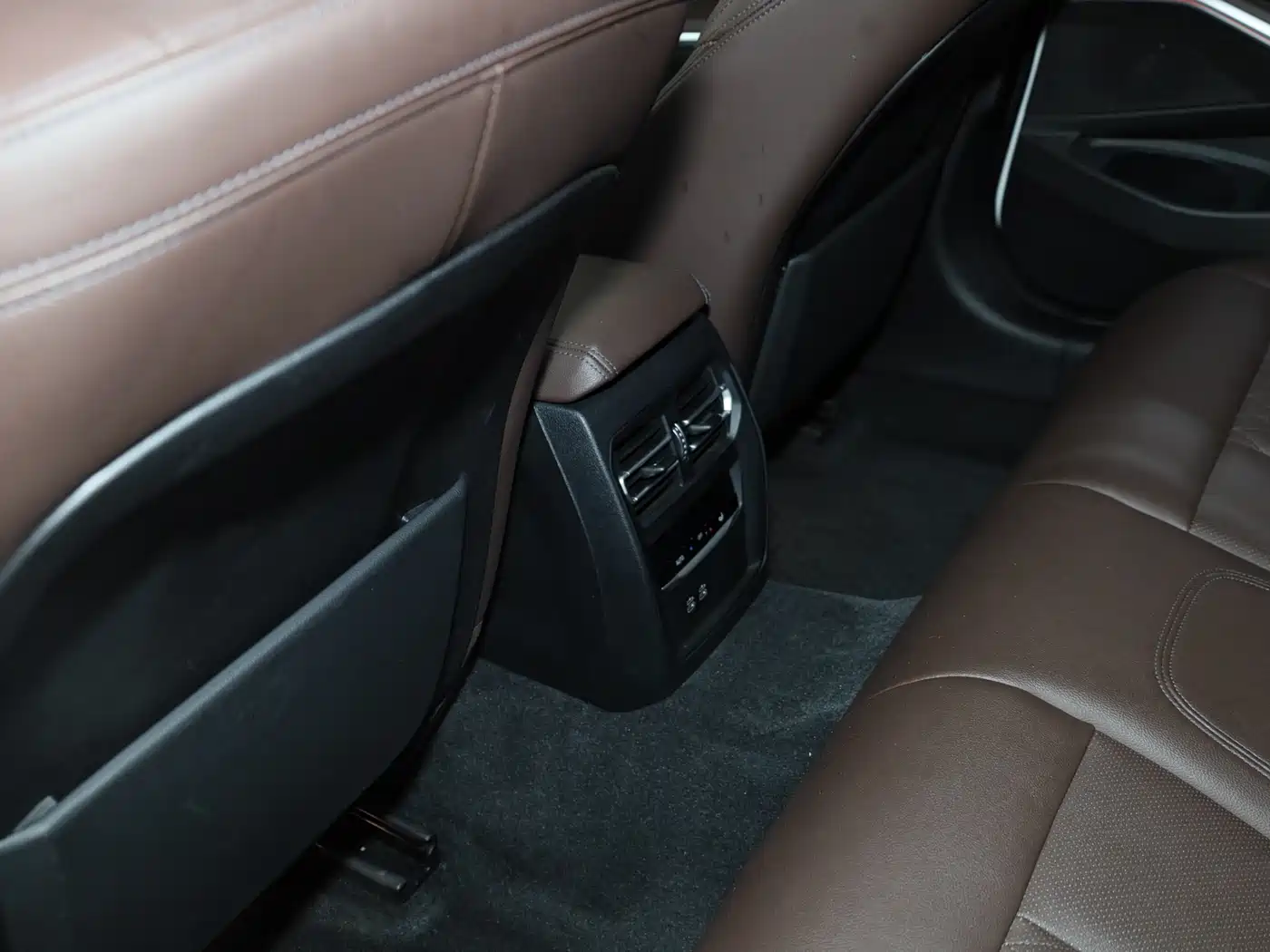 BMW 3 Series 2022 320i Sport Package фото 29
