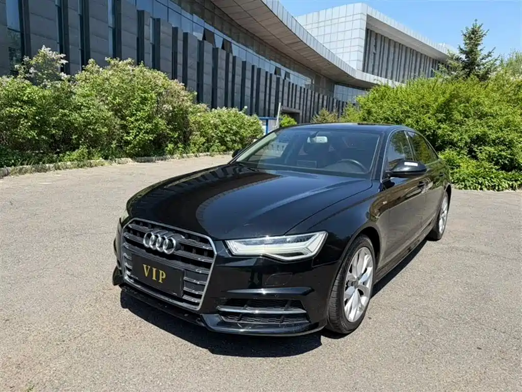 Audi A6L 2018 30th Anniversary 35 TFSI Fashion