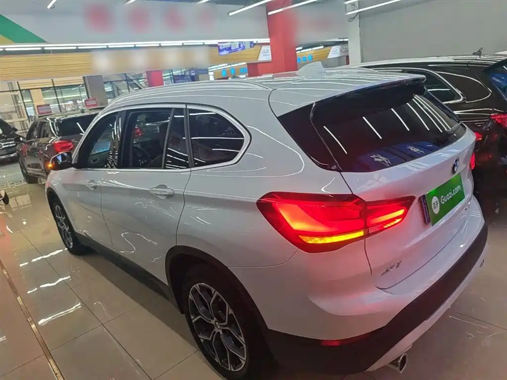 BMW X1 2022 sDrive25Li Leading фото 5