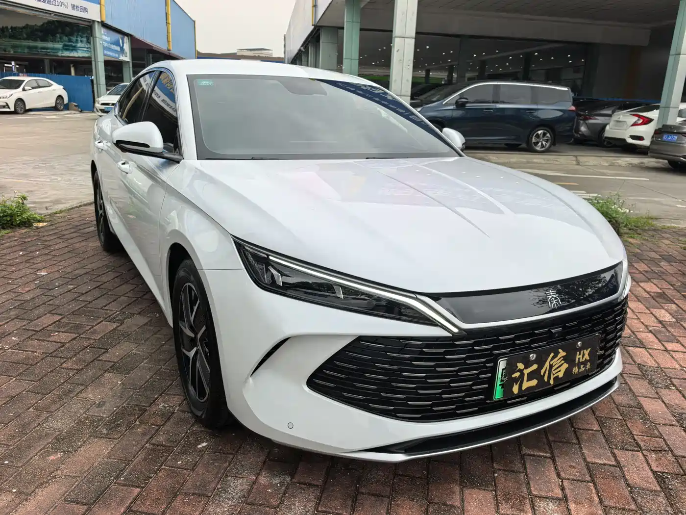 BYD Qin L 2024 DM-i 80KM Superior фото 3