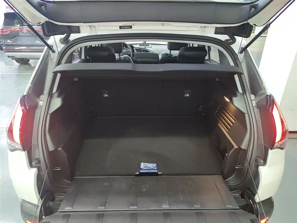 Peugeot 3008 2016 1.6THP Automatic Premium Edition фото 13