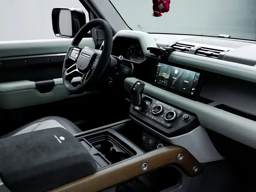 Land Rover Defender 2021 2021 90 P400 X-DYNAMIC S
