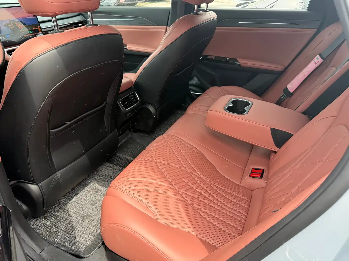 Geely Galaxy Galaxy L6 2024 125km PLUS Soaring Dragon Edition фото 5