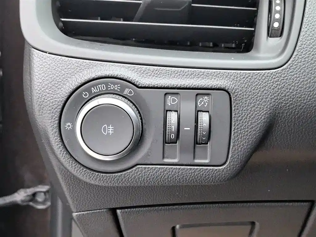 Buick Envision Plus 2021 532T FWD Elite Trim фото 21