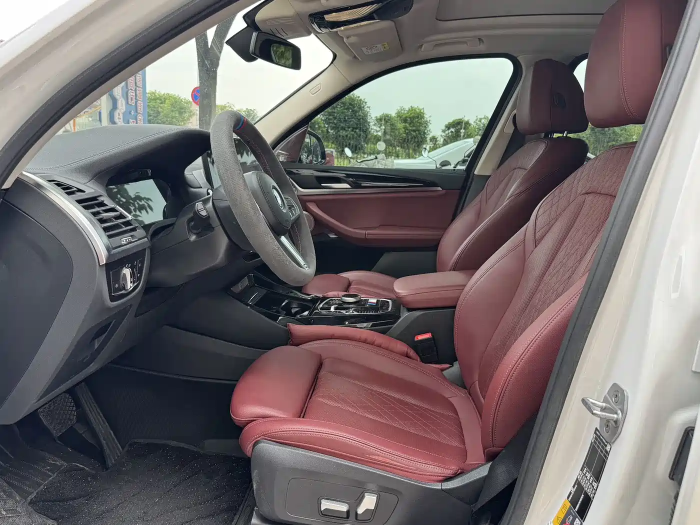 BMW iX3 2023 Leading Type фото 4