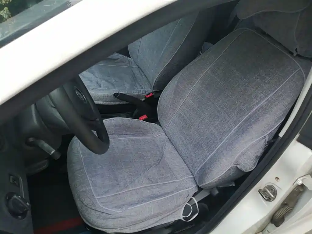 Volkswagen Polo 2016 1.4L Automatic Trend фото 15