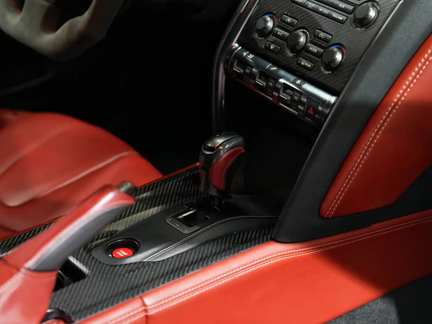Nissan GT-R 2014 2014 3.8T Premium Edition (Brown-Red Interior)