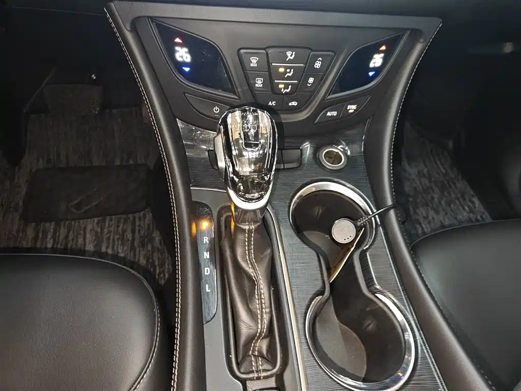 Buick Envision Plus 2017 20T FWD Premium фото 7
