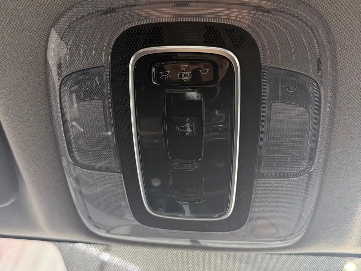 Hyundai Elantra 2021 1.5L CVT GLX Elite Edition фото 16