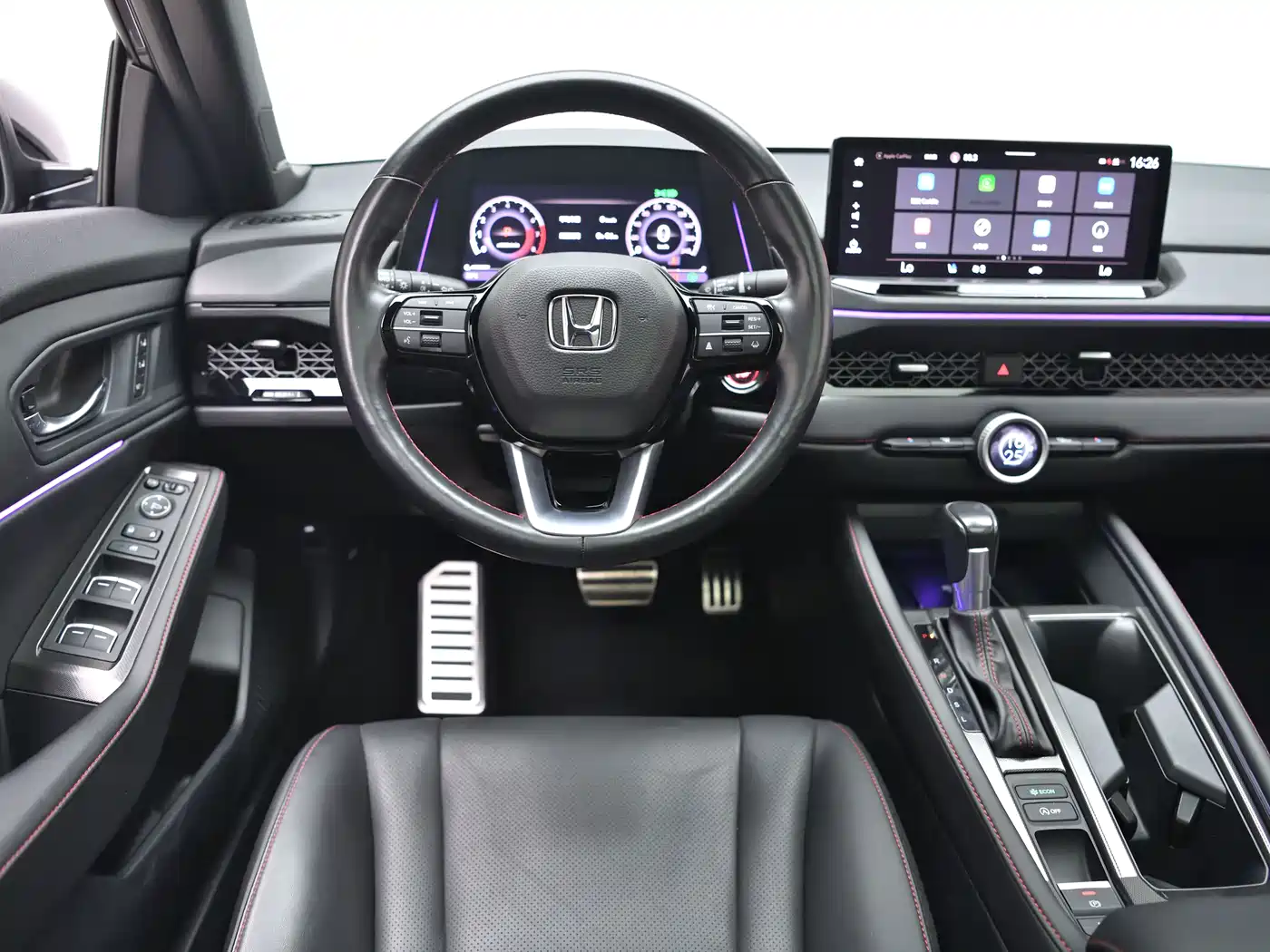 Фото 16 - Honda Accord