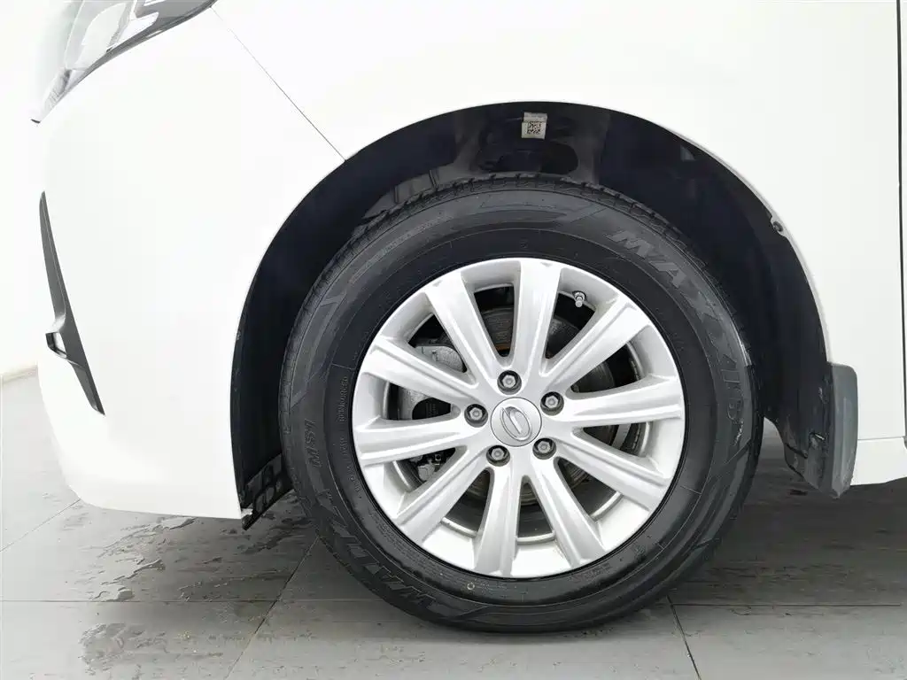 GAC Trumpchi Trumpchi M6 2021 270T DCT Luxury Edition (7-Seater) фото 17
