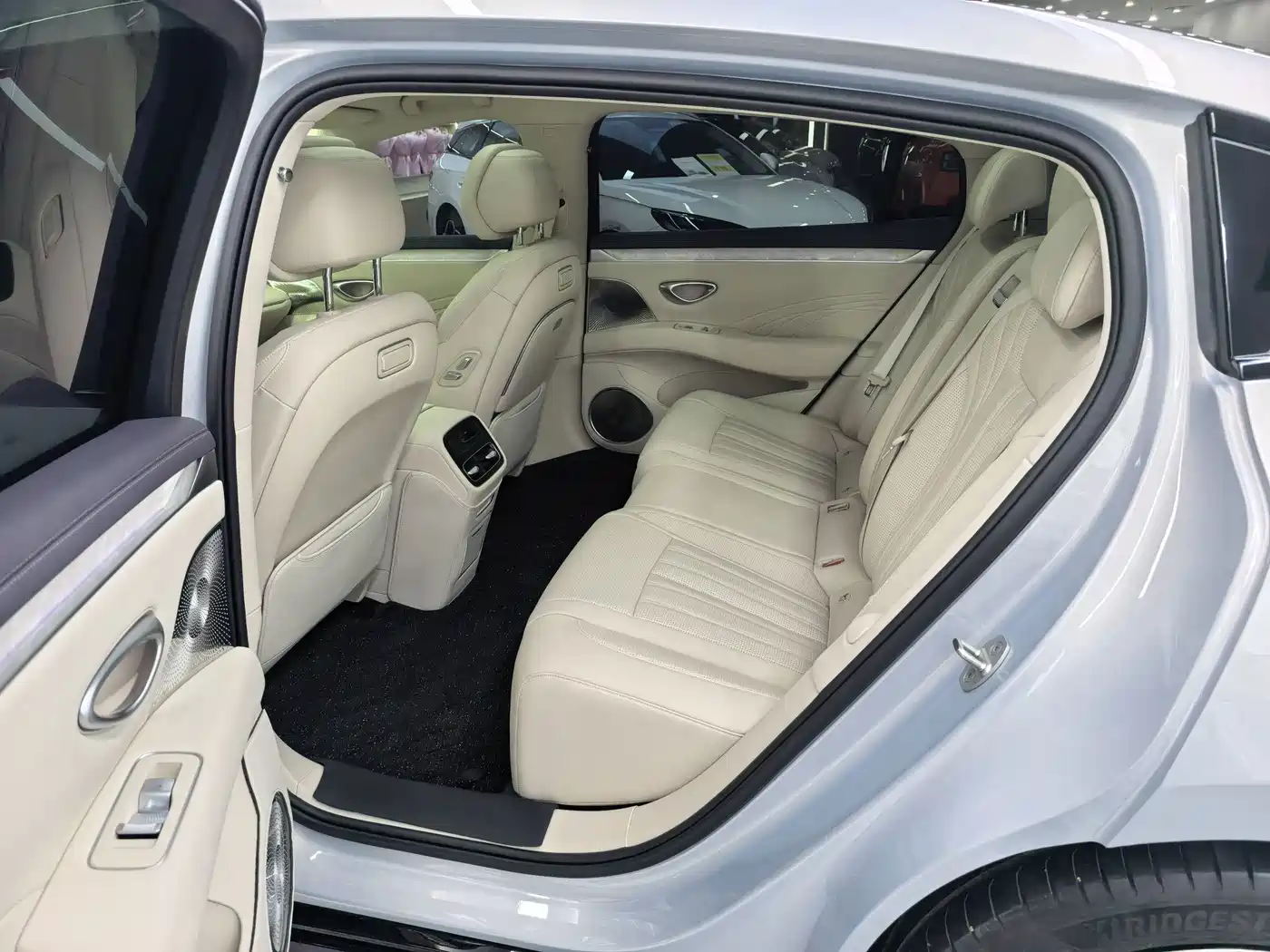 BYD Seal 08 2026