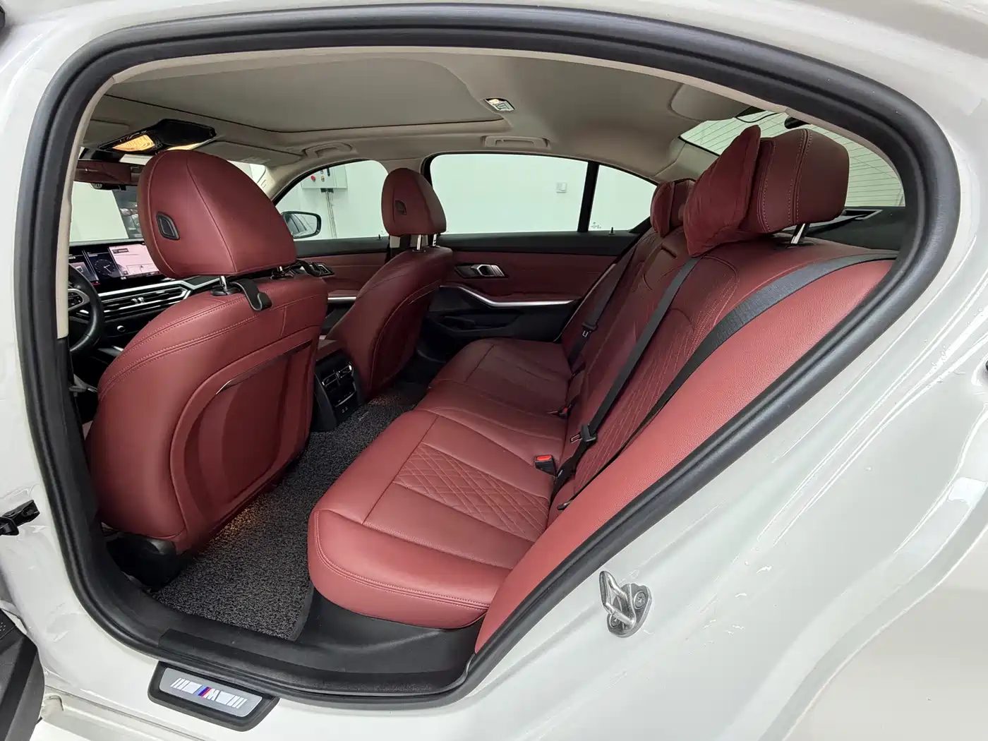 BMW 3 Series 2022 320Li M Sport Package фото 16