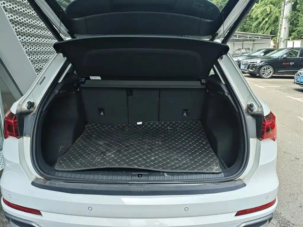 Audi Q3 2022 35 TFSI Fashion Dynamic фото 9