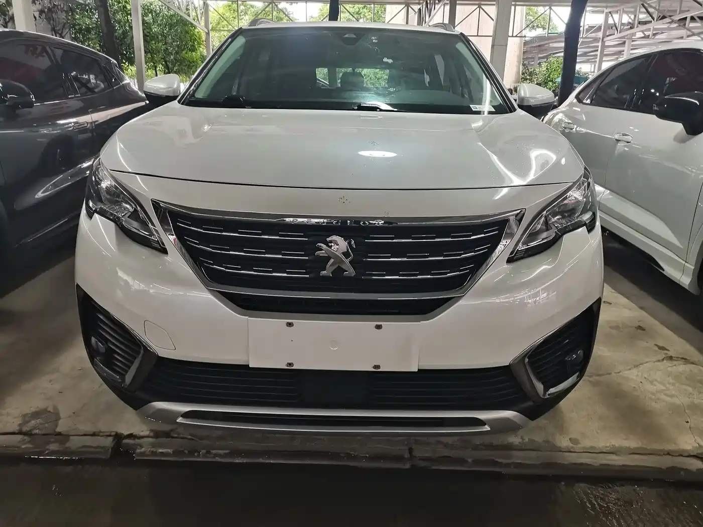 Peugeot 5008 2017 380THP 7-seat Elite Edition фото 2