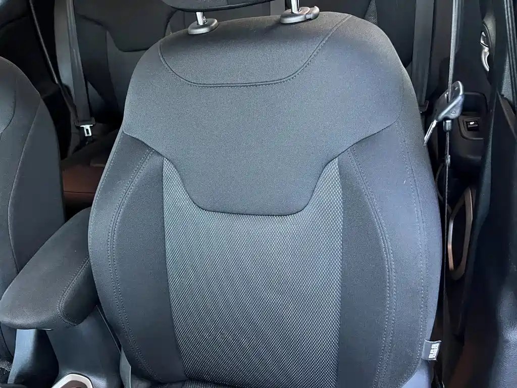 Jeep Renegade 2019 2018 Connected Large Screen Edition 180T Automatic High Energy