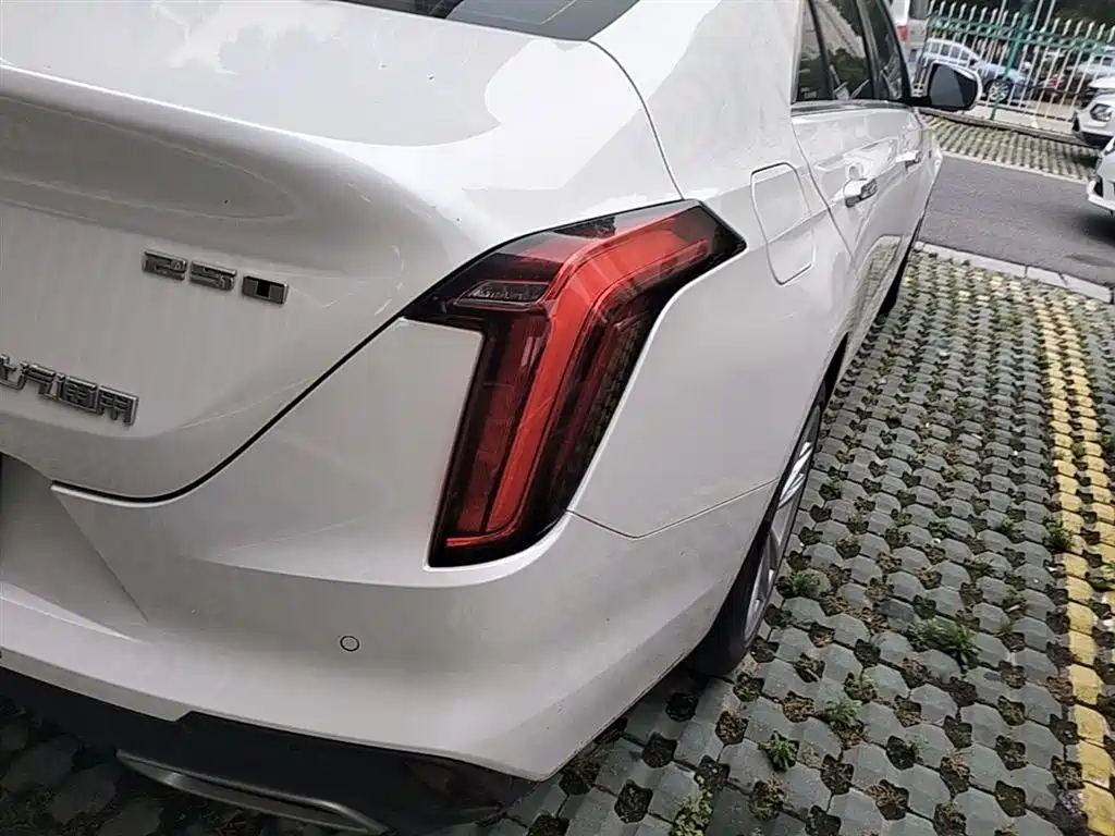 Cadillac CT4 2023 25T Fashion Edition фото 8