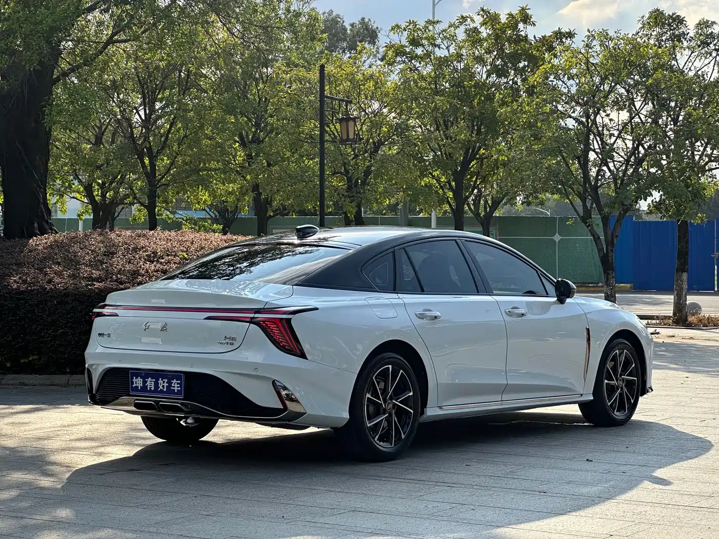 Hongqi H6 2025 2025 Model 2.0T Beauty Edition