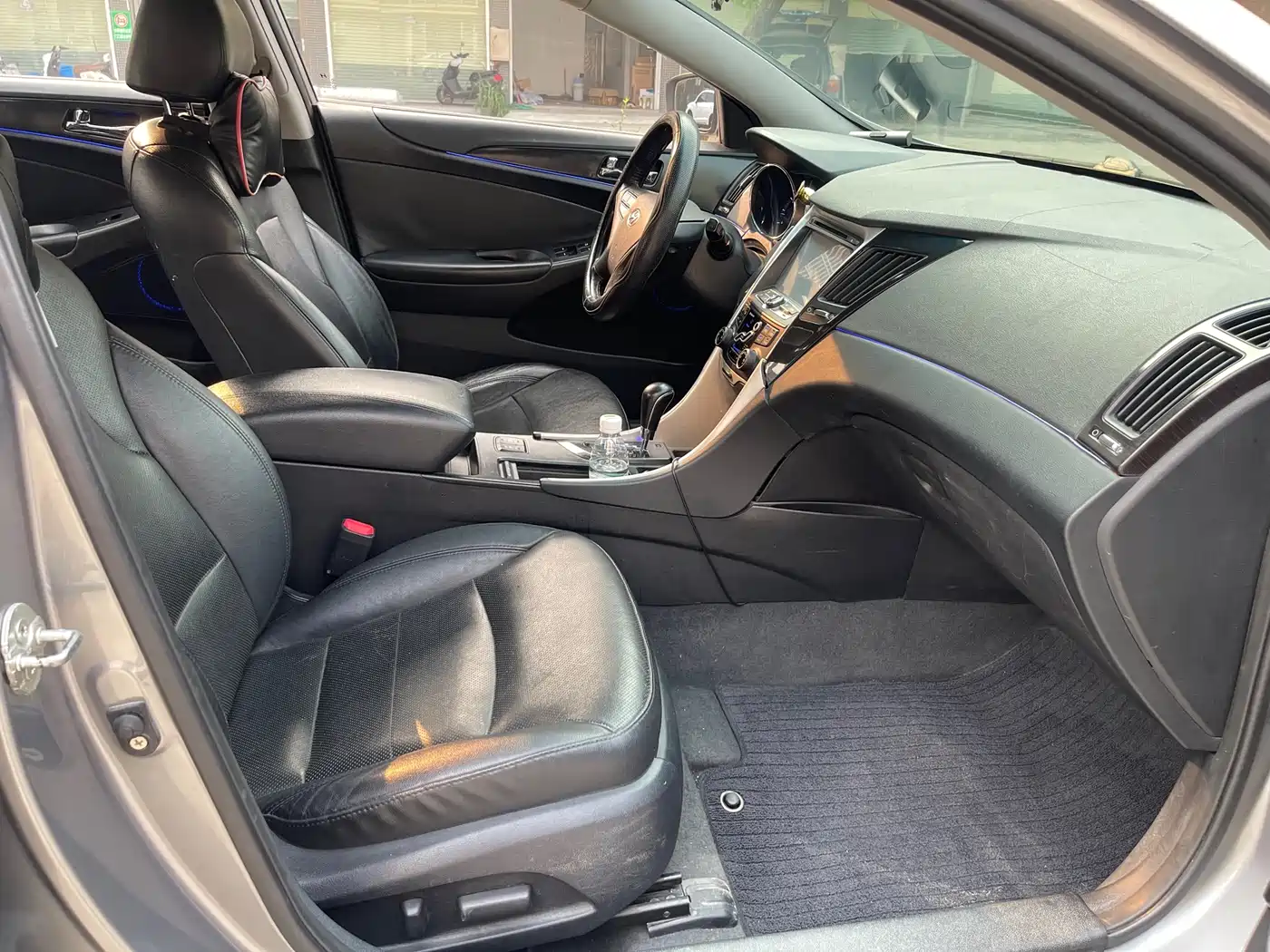 Hyundai Sonata 2013 2.0L Automatic Luxury Edition фото 12