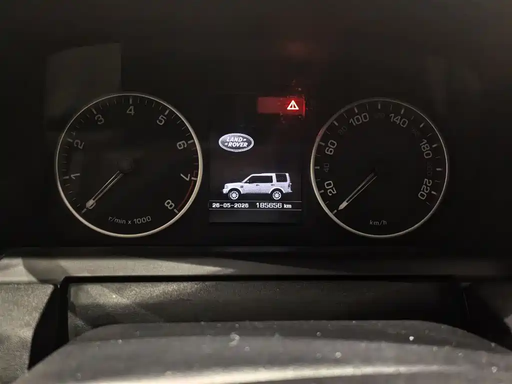 Land Rover Discovery 2016 3.0 SC V6 HSE фото 5