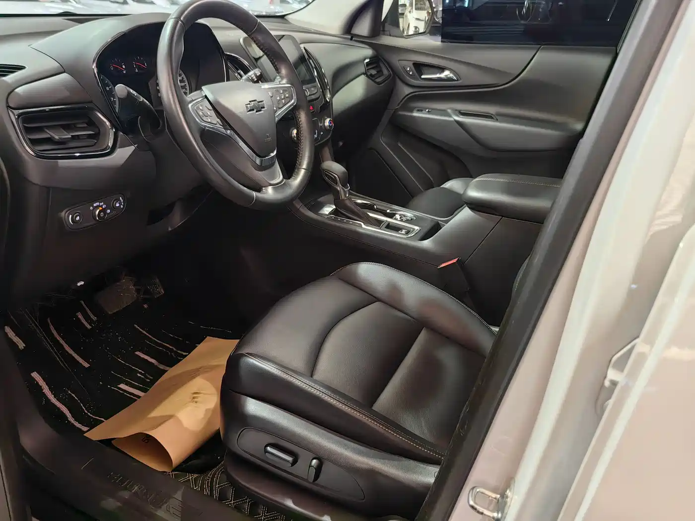 Chevrolet Equinox 2022 535T Territory Edition фото 8