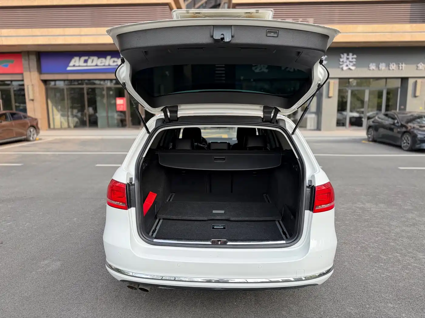 Volkswagen Magotan (Import) 2012 Wagon 2.0TSI Comfort фото 5