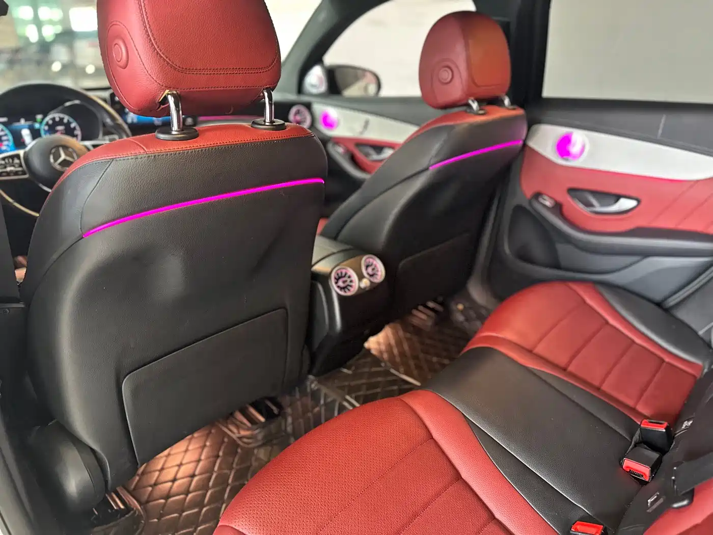 Mercedes-Benz GLC Coupe 2020 GLC 260 4MATIC Coupe SUV фото 9