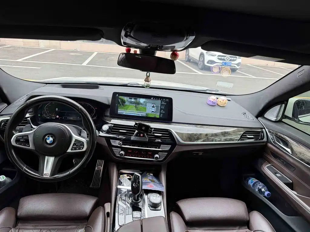 Photo 9 - BMW 6 Series GT
