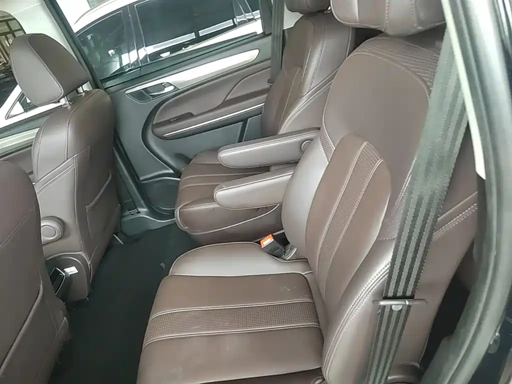 GAC Trumpchi Trumpchi M6 2019 270T Automatic Prestige (6-seater) China V фото 17