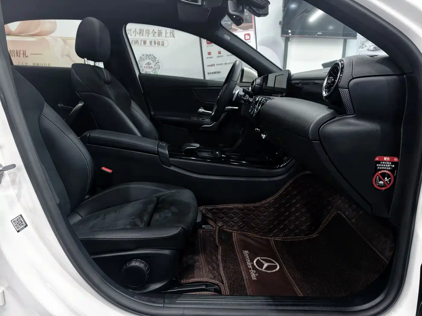 Mercedes-Benz A-Class 2019 A 180 L Sport Sedan фото 16
